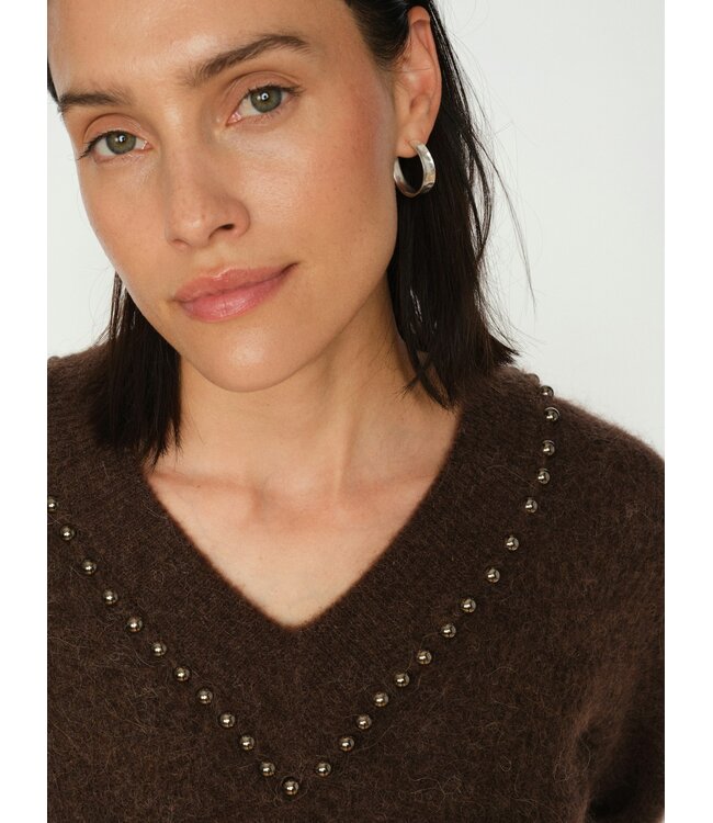 176320/Bracken  MMZora V-Neck Bead Knit