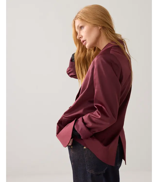 1s1270-12332/000558-Merlot  Blazer Shine blend