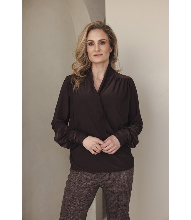 T0151/Brown  River Top