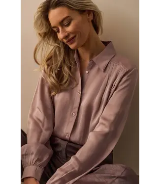 YAYA 01-201189-511/53802  Blouse with pleated details and satin finish