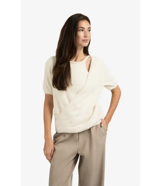 01-010119-508/99005  Fluffy short-sleeve sweater with wrap-over detail