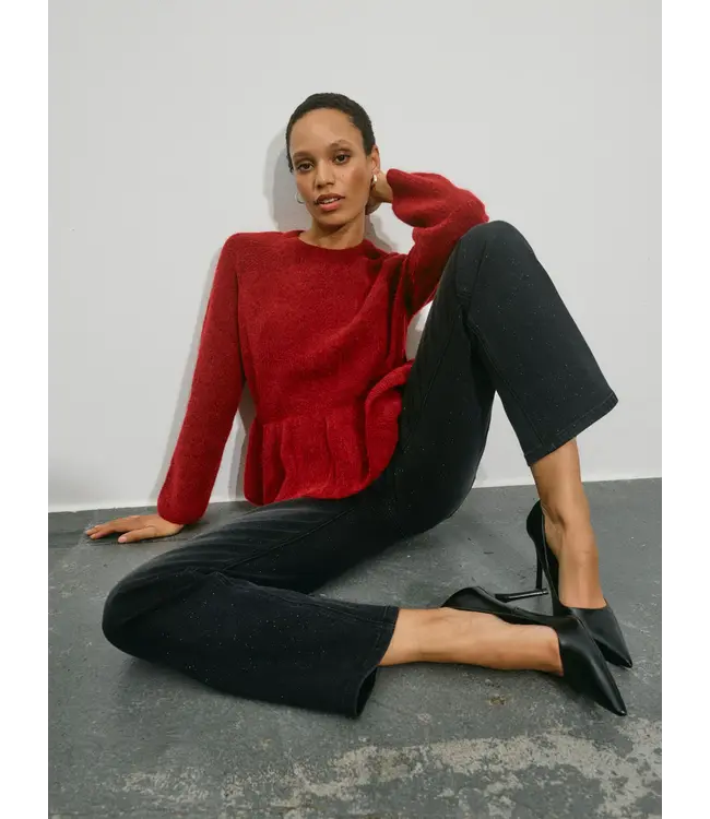 175390/RhythmicRed  MMThora O-Neck Frill Knit