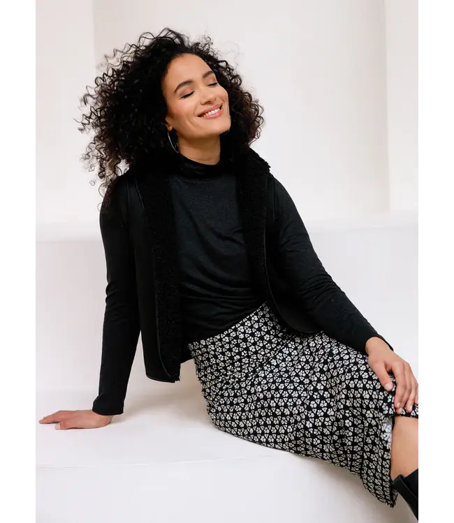 4200838/Black  Shery Cover ups