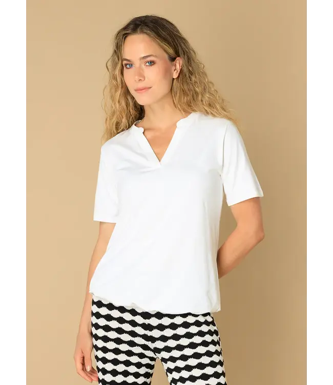 4200881/OffWhite  Esti  Tops