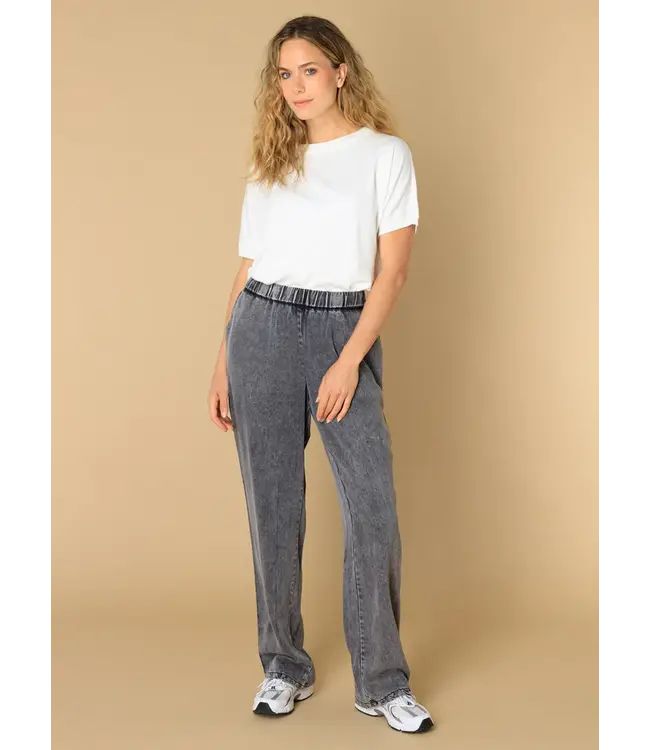 4200577/Black  Elida  Bottoms