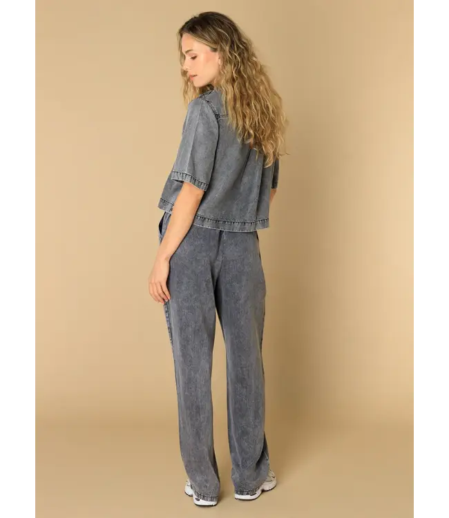 4200575/Black  Everly  Tops