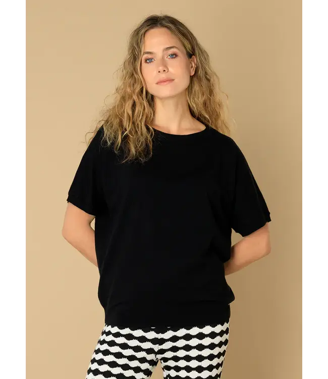 4200563/Black  Eliz  Tops