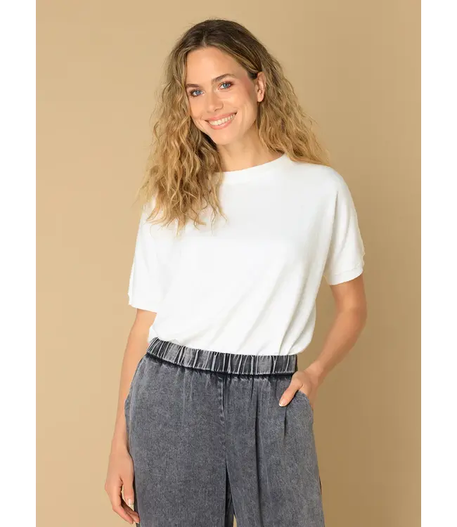 4200563/OffWhite  Eliz  Tops