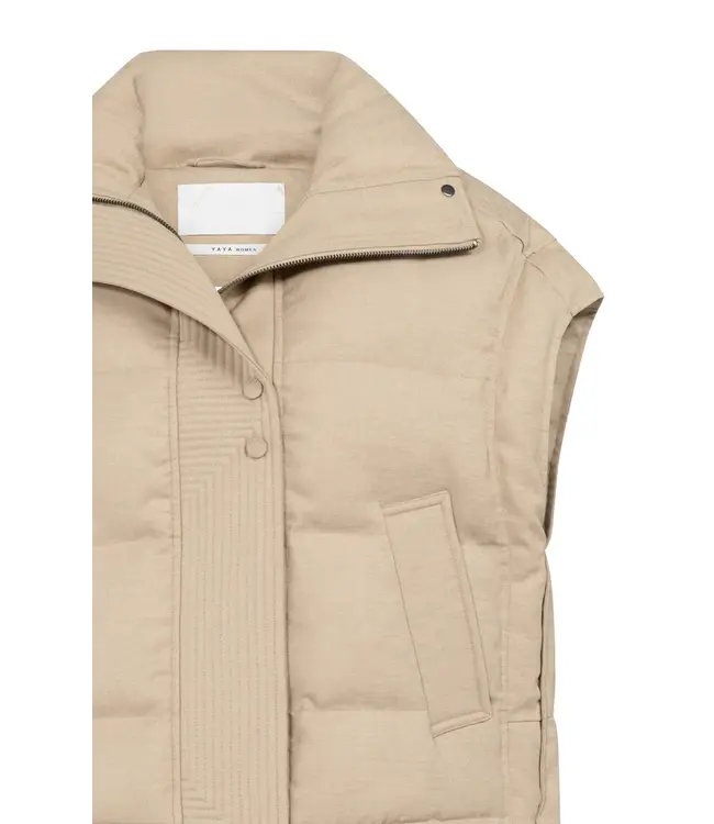 02-021006-601/99041  Oversized padded bodywarmer with collar