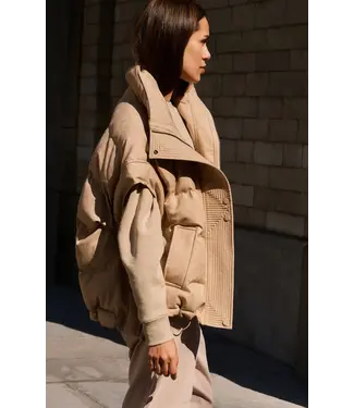 YAYA 02-021006-601/99041  Oversized padded bodywarmer with collar