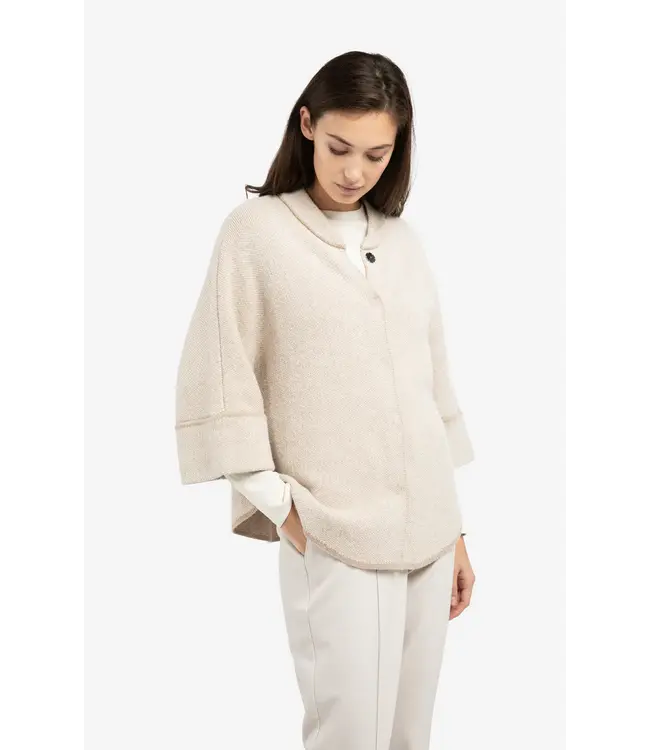 01-010141-601/513061  Chunky knit poncho cardigan with rounded hem