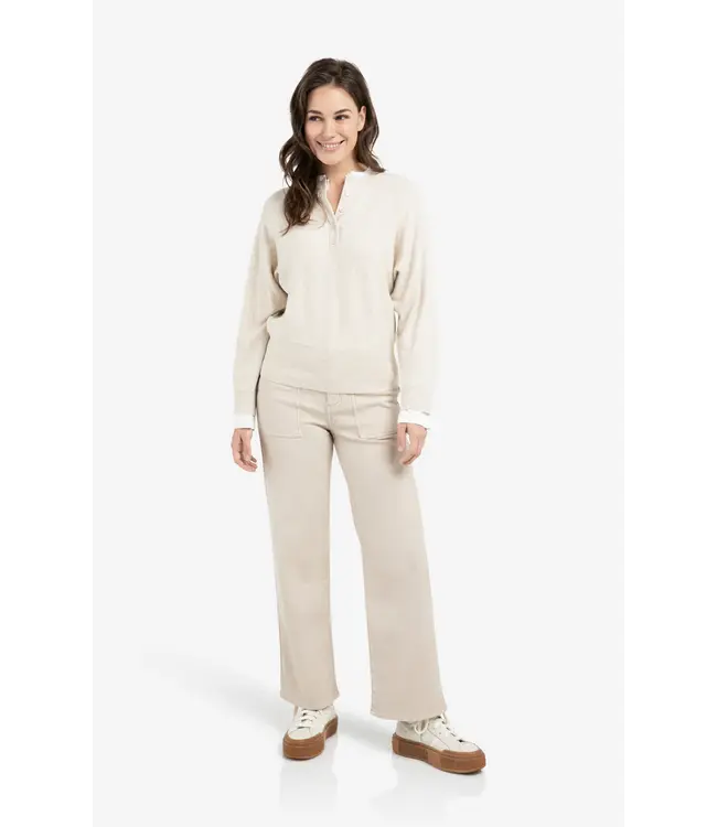 01-000546-601/990402  Sweater with inserted blouse collar and button detail