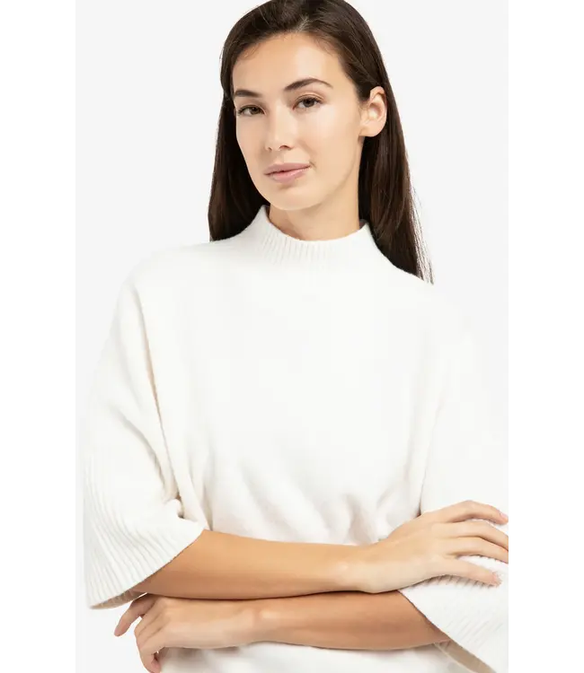 01-000437-601/100022  Sweater with ribbed three-quarter sleeves and mock neck