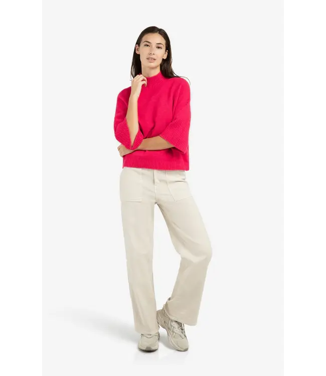 01-000437-601/818522  Sweater with ribbed three-quarter sleeves and mock neck