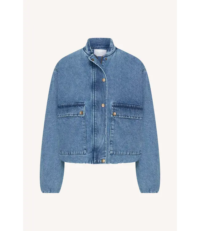 26219008/MidDenim  maggie denim jacket