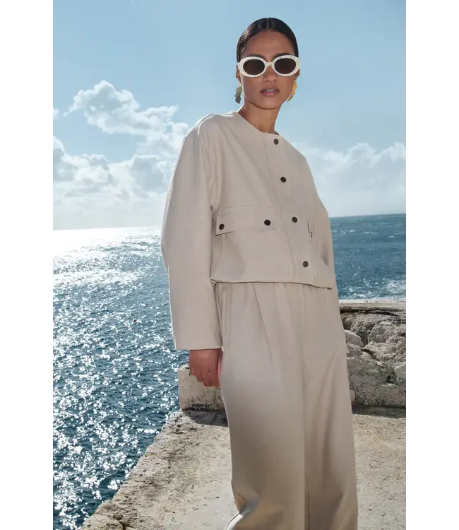 26219007/DarkSand  maggie canvas jacket