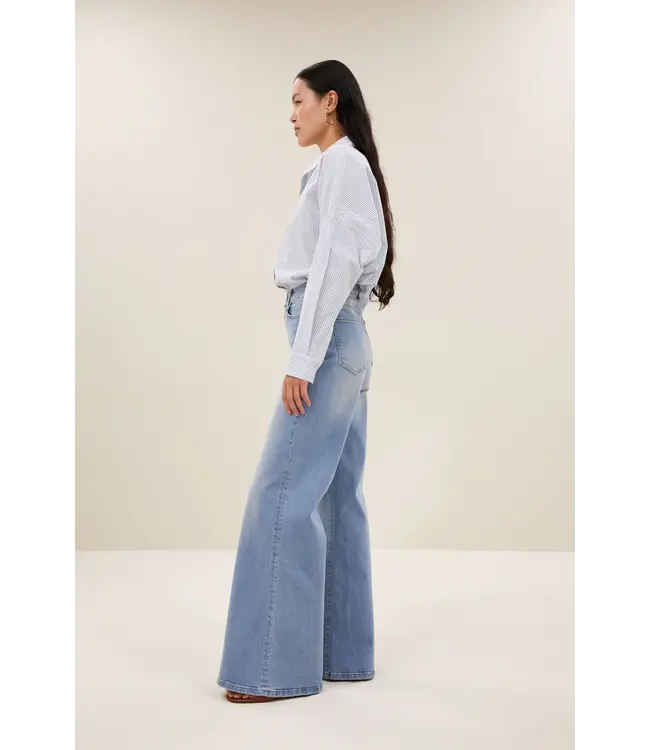 26218043/LightDenim  femme jeans