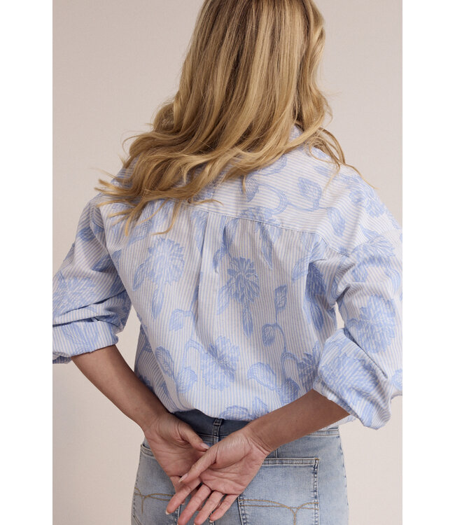 O12-19-301/005042-BreezyBlue  Striped Blouse Flower Pattern