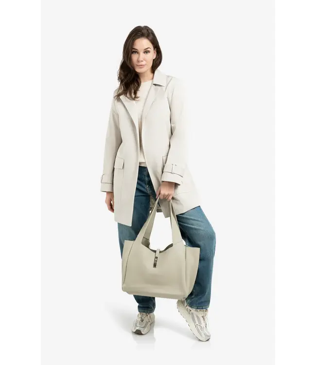 01-000458-602/990442  Soft sweater with short sleeves and round neckline