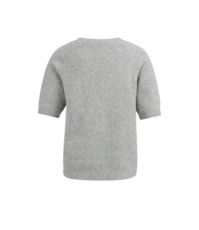 01-000458-602/990472  Soft sweater with short sleeves and round neckline