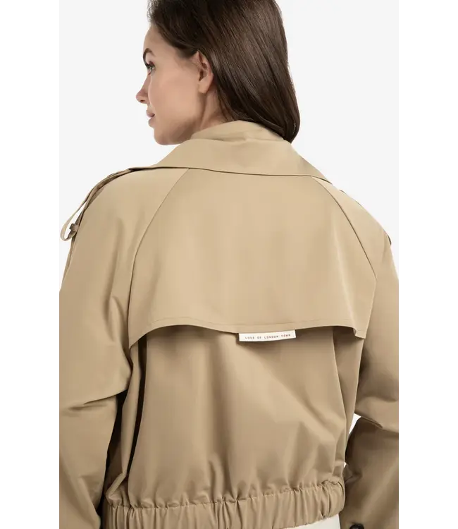 02-001070-602/99045  Short bomber jacket with trench details