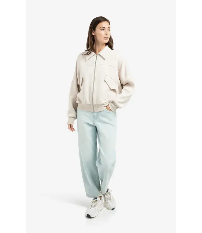 01-519047-602/990552  Sweat jacket with patch pockets and zip front closure