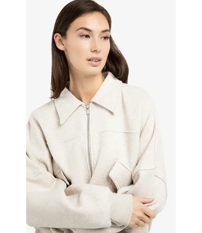 01-519047-602/990552  Sweat jacket with patch pockets and zip front closure