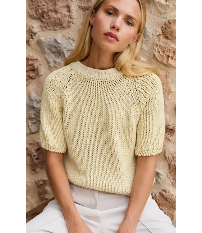 01-000551-602/309151  Chunky knit sweater with short sleeves and round neck