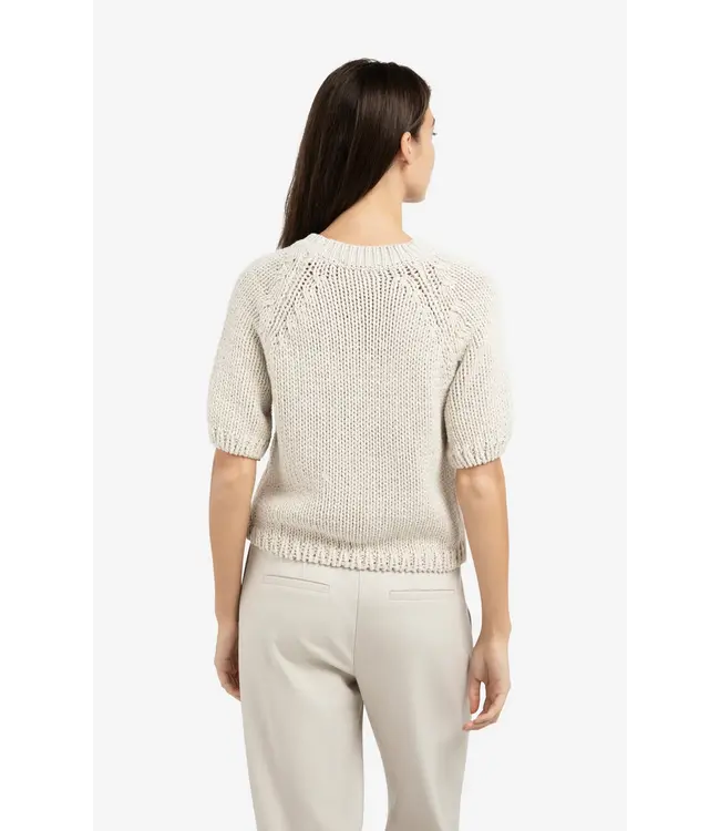 01-000551-602/99044  Chunky knit sweater with short sleeves and round neck