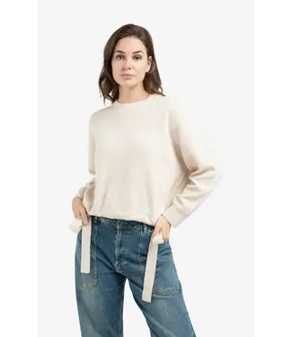 YAYA 01-000555-602/990442  Knitted sweater with tie details at the hem