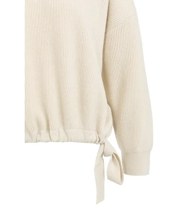 01-000555-602/990442  Knitted sweater with tie details at the hem