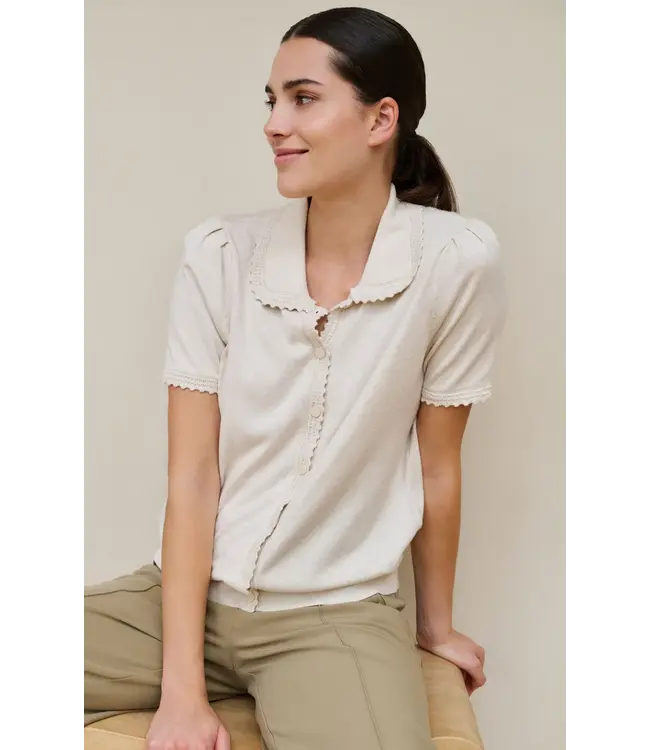 01-010145-602/990442  Knitted cardigan with short sleeves and buttons