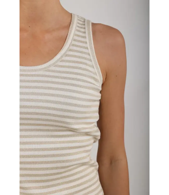 NKS01168-Offwhite/Gold  Steffie Singlet Lurex