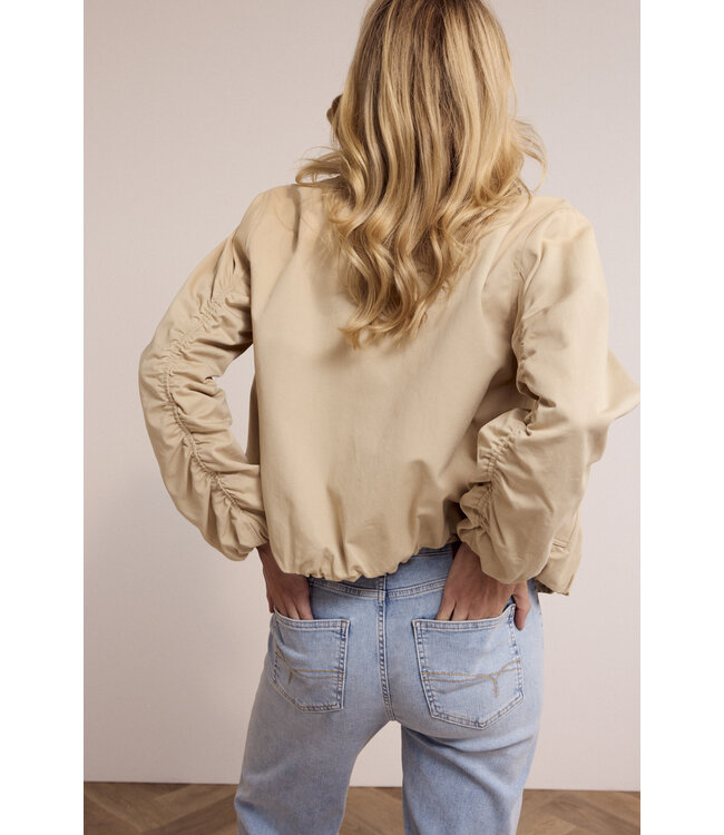 C03-19-802/001225-Pebble  Short Trench Jacket