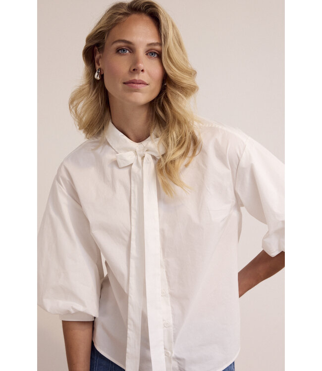 O02-19-301/001100-OffWhite  Poplin Blouse Bow Detail