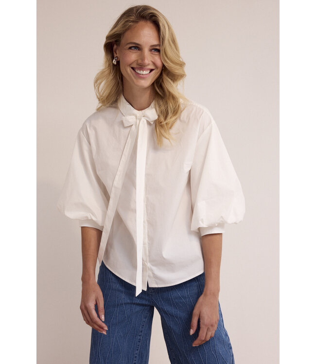 O02-19-301/001100-OffWhite  Poplin Blouse Bow Detail