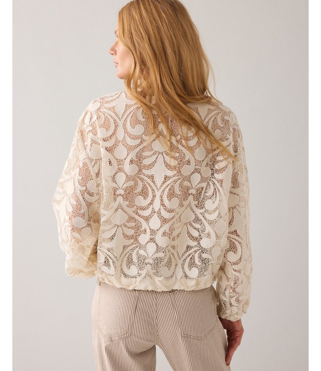 1s1298-12182/000122-Ivory  Jacket Lace