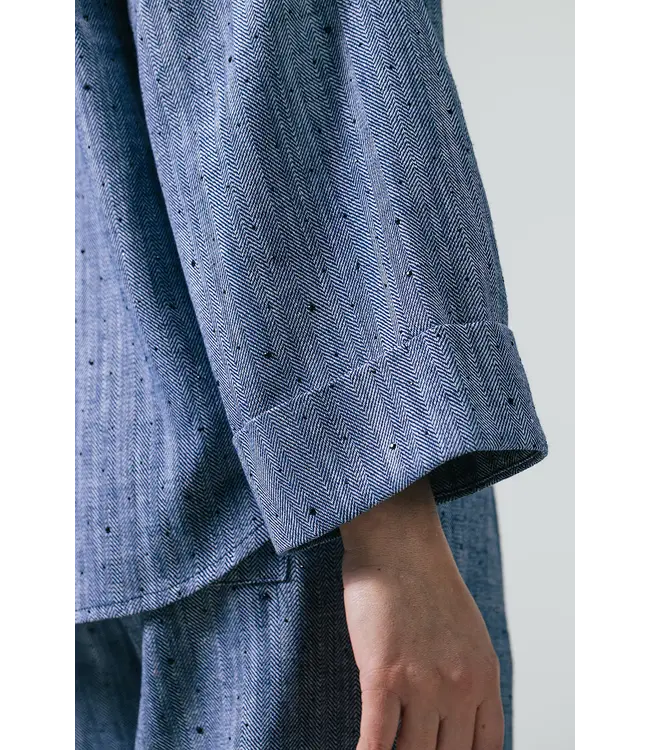 2611037/Donkerblauw  Amber