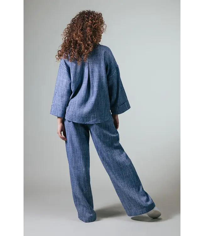 2611037/Donkerblauw  Amber