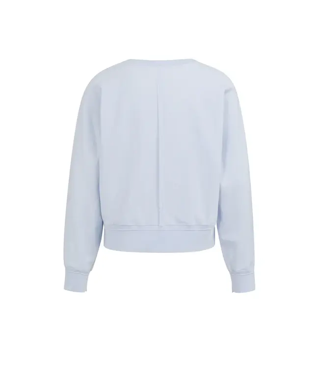 01-000559-603/99048  Batwing sweater with subtle seam details