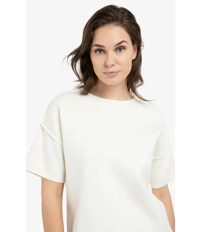 01-000562-603/99053  Short sleeve sweater with seam details