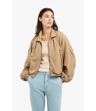 YAYA 02-001072-603/99051  Short oversized jacket with pleated details