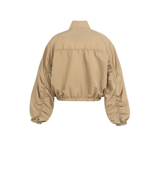 02-001072-603/99051  Short oversized jacket with pleated details