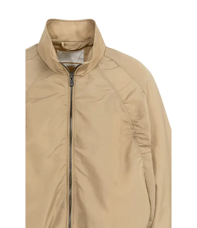 02-001072-603/99051  Short oversized jacket with pleated details