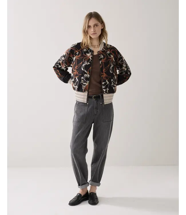 1s1302-12382/000990-Black  Jacket Embroidered