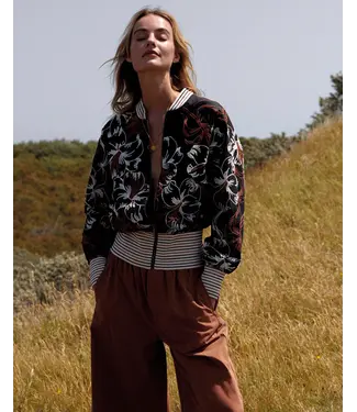 Summum Woman 1s1302-12382/000990-Black  Jacket Embroidered