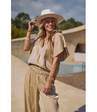 NUKUS NKS01131-Sand  Taylor Top Shiny