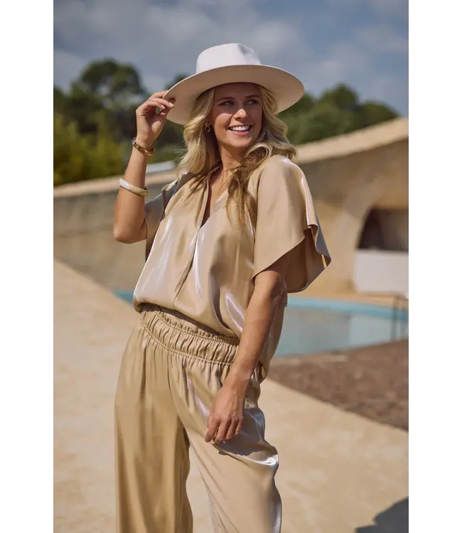 NKS01131-Sand  Taylor Top Shiny
