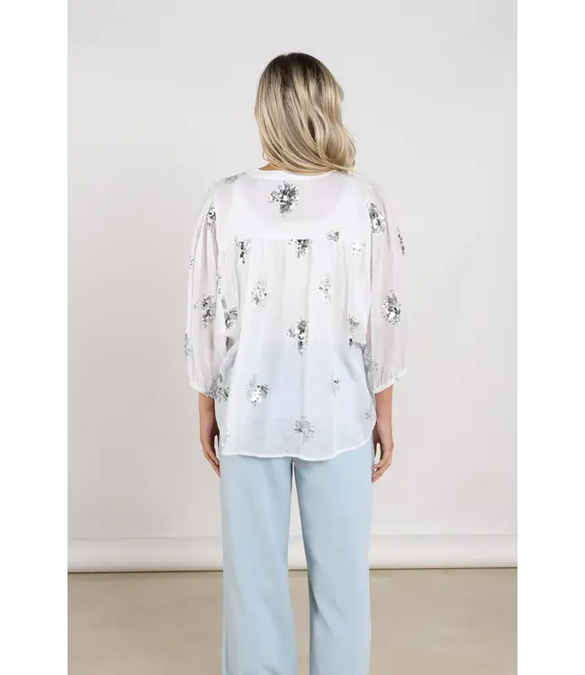 NKS02175-Offwhite/Silver  Lynn Blouse Paillet