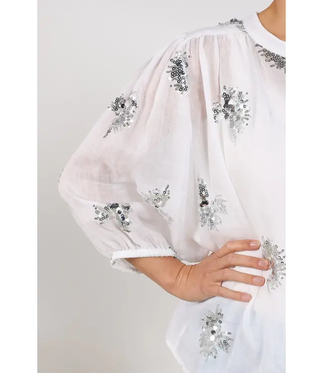 NKS02175-Offwhite/Silver  Lynn Blouse Paillet
